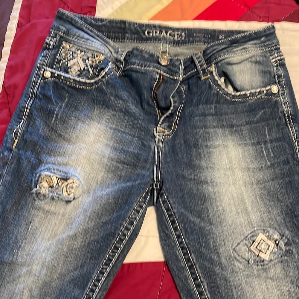 Women’s cropped jeans with some blink